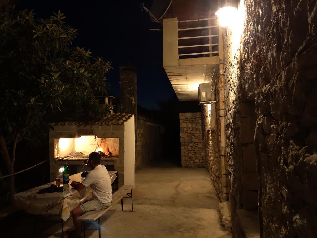 Holiday Home Milan Borje Orebić Екстериор снимка