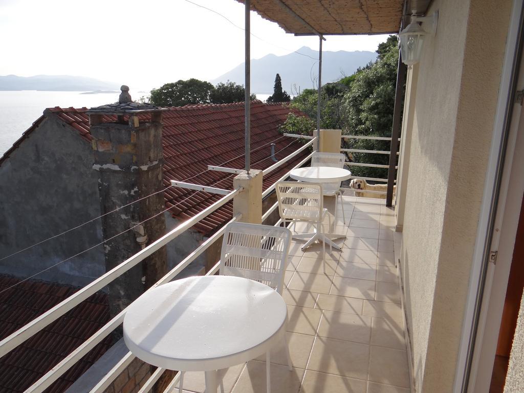 Holiday Home Milan Borje Orebić Стая снимка